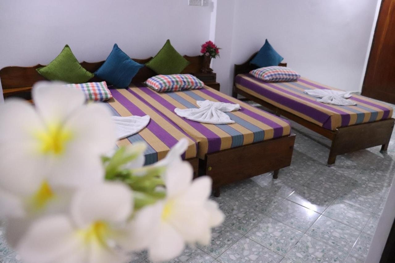 Crescent Resort Galle Exterior foto
